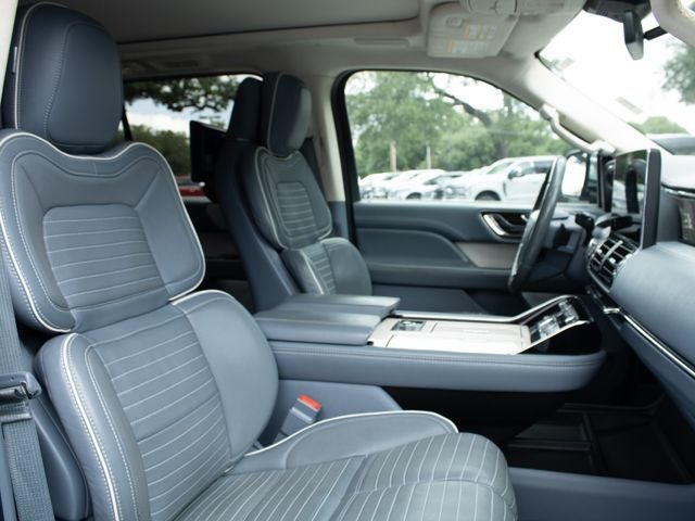 2022 Lincoln Navigator L L Black Label