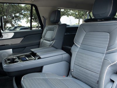 2022 Lincoln Navigator L L Black Label