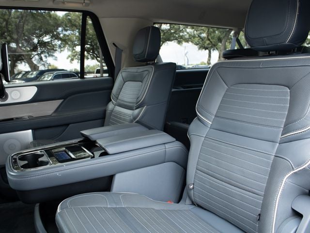 2022 Lincoln Navigator L L Black Label