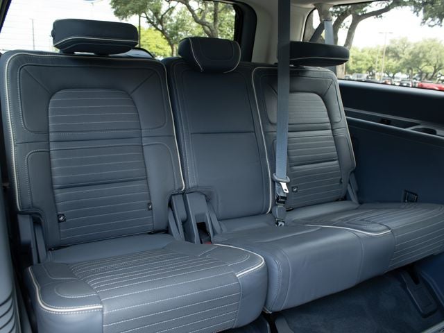 2022 Lincoln Navigator L L Black Label