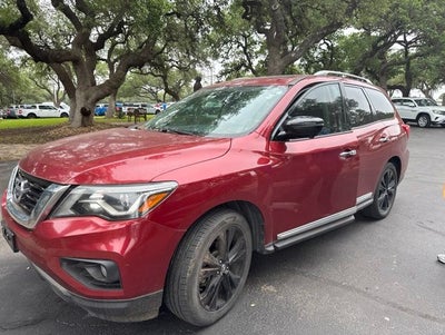 2017 Nissan Pathfinder Platinum