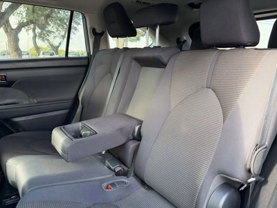 2023 Toyota Highlander LE