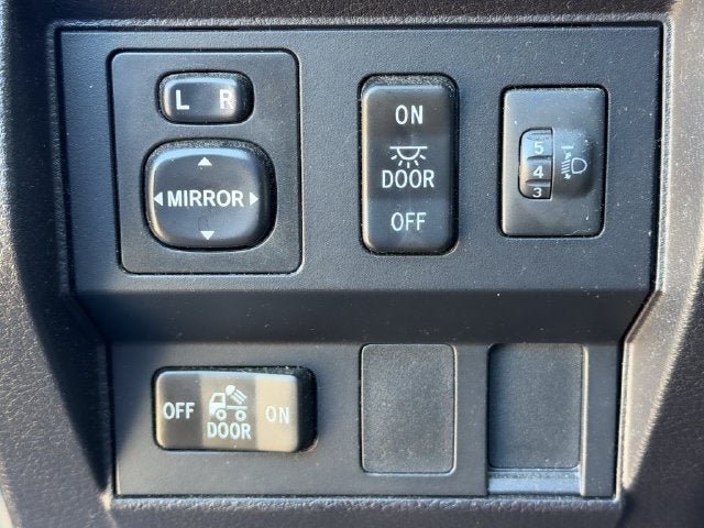 2016 Toyota Tundra SR5