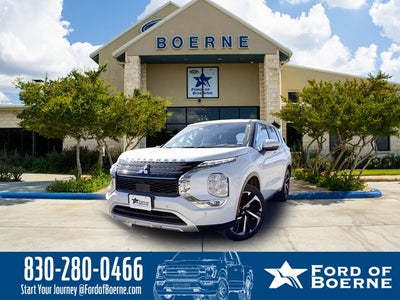 2023 Mitsubishi Outlander SE