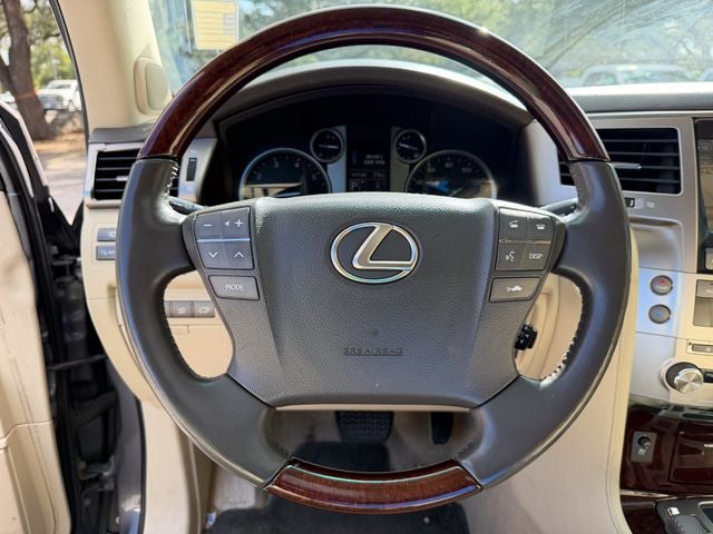 2015 Lexus LX Base