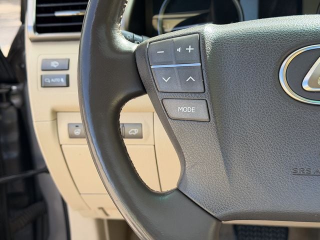 2015 Lexus LX Base