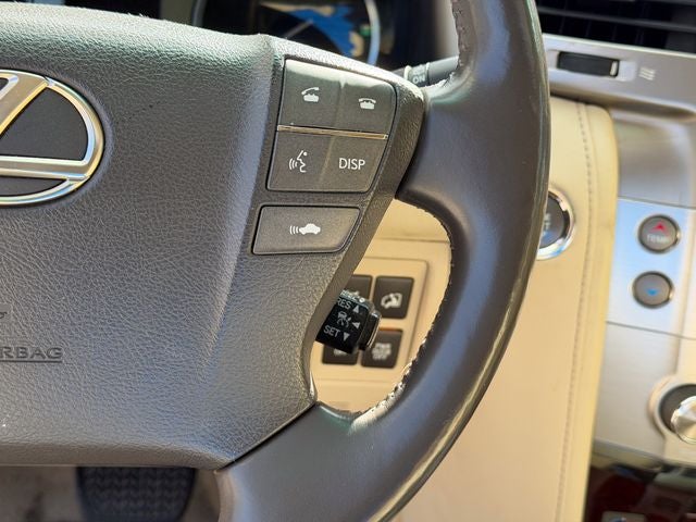 2015 Lexus LX Base