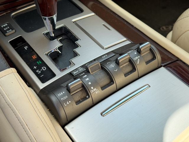2015 Lexus LX Base