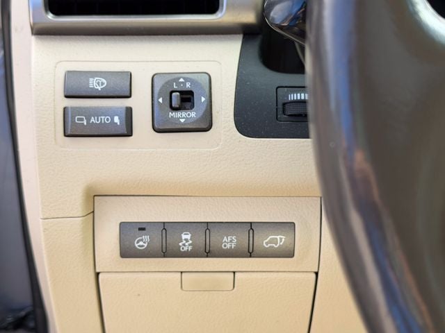 2015 Lexus LX Base