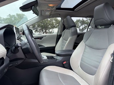 2020 Toyota RAV4 XLE Premium