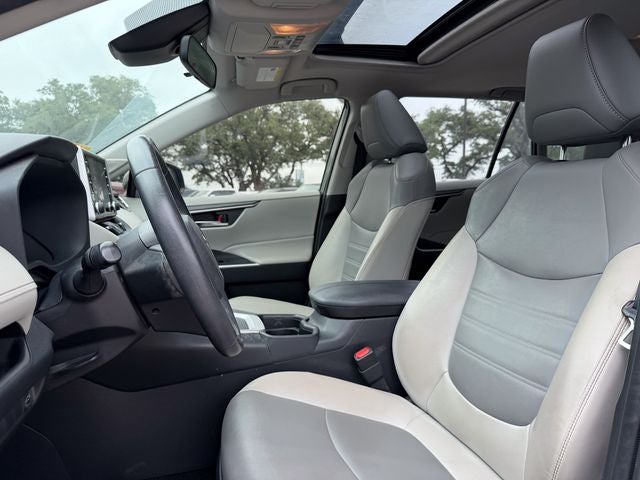 2020 Toyota RAV4 XLE Premium