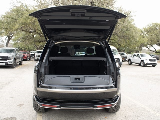 2023 Land Rover Range Rover P530 SE