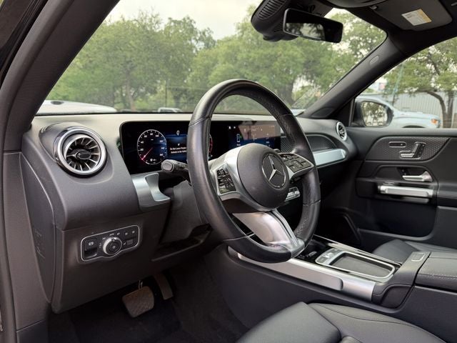 2025 Mercedes-Benz GLB Base
