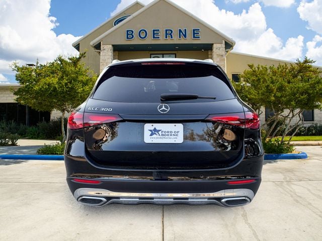 2023 Mercedes-Benz GLC Base