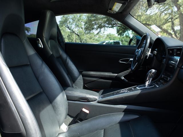 2018 Porsche 911 Carrera