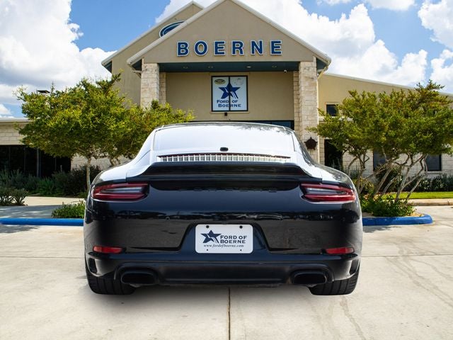2018 Porsche 911 Carrera