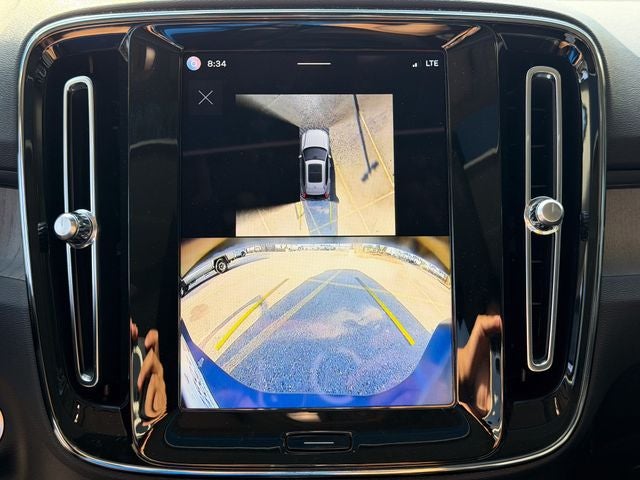 2024 Volvo XC40 B5 Plus Bright Theme