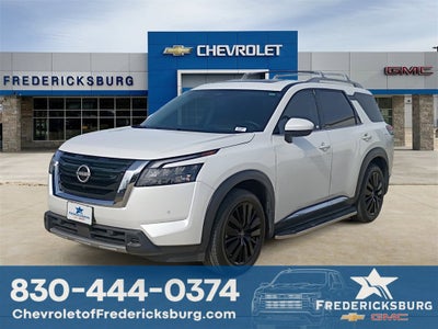 2025 Nissan Pathfinder Platinum