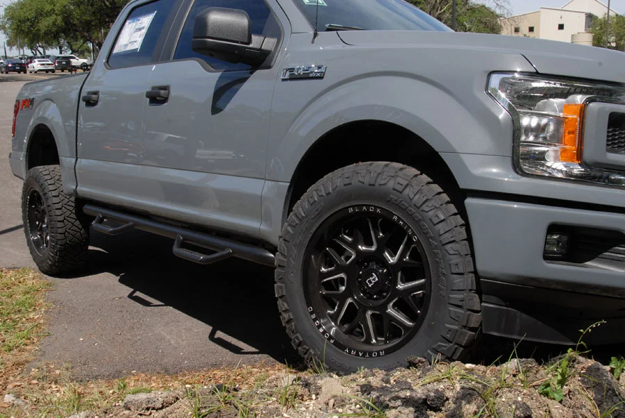 Step Running Board at Ford of Pleasanton in Pleasanton TX