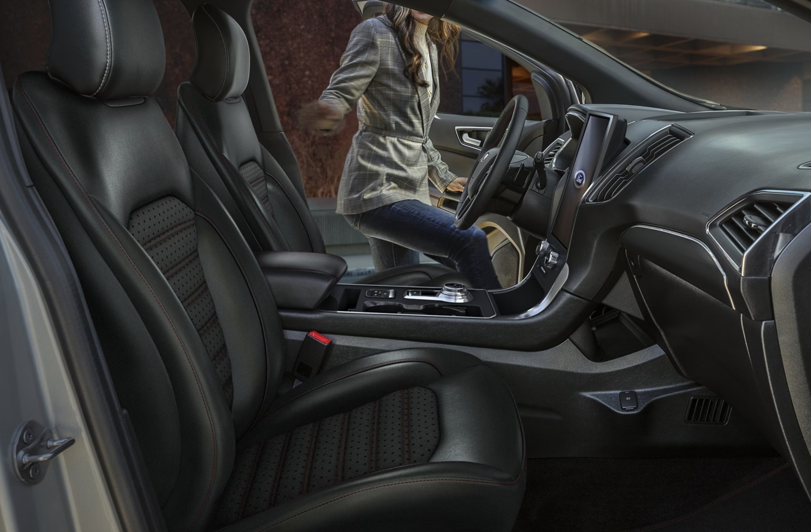 The New 2024 Ford Edge Near Me in Pleasanton, TX